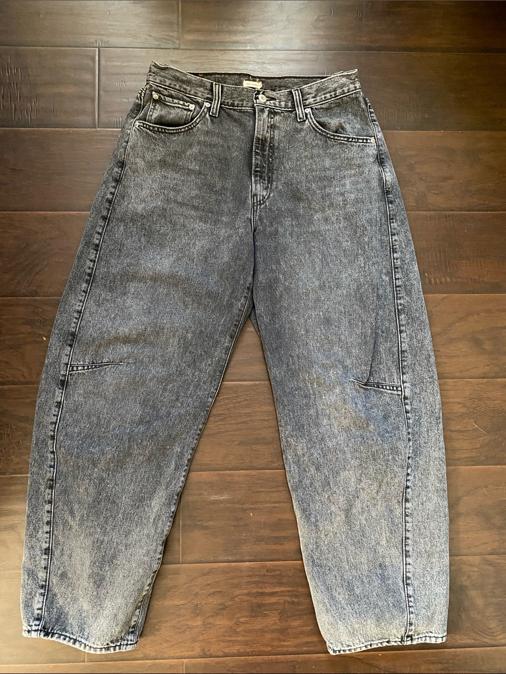 Levi’s Cinch Waist Barrel Leg Jeans